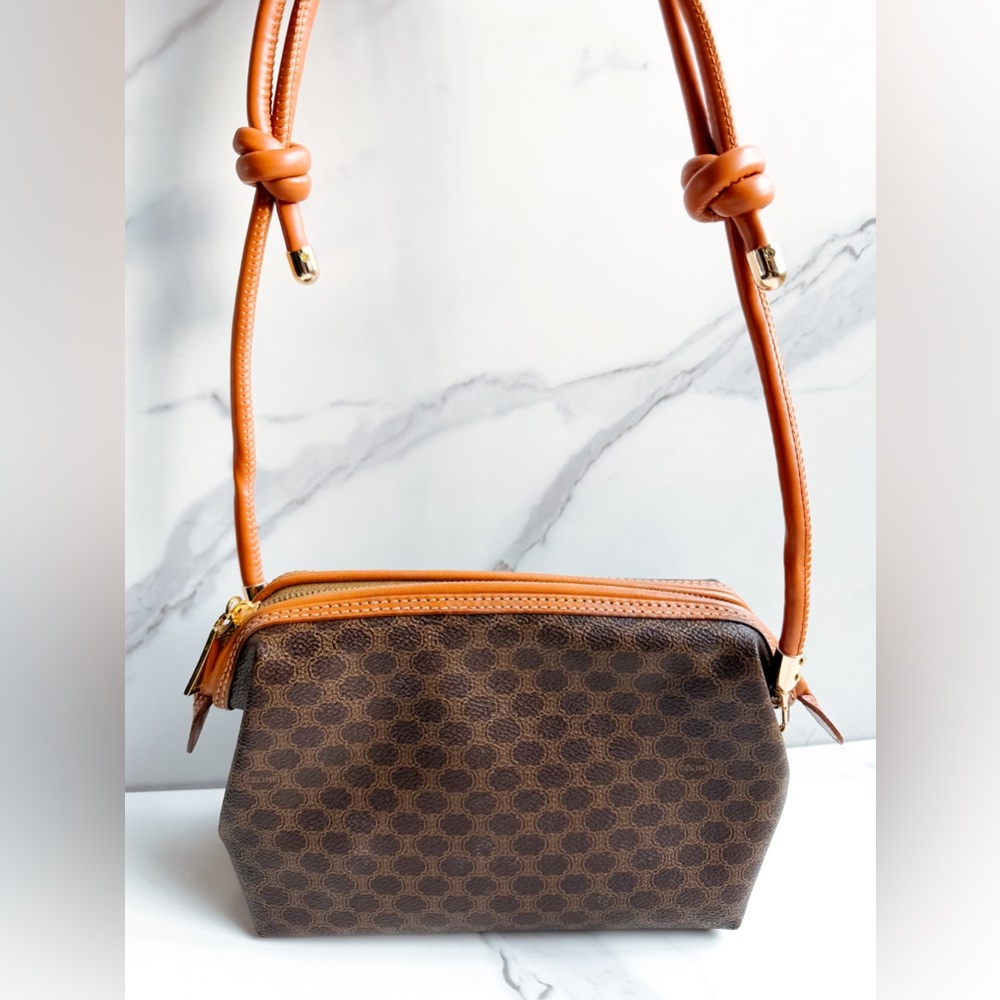 Authentic vintage Celine Macadam clutch on strap - Picture 4 of 15